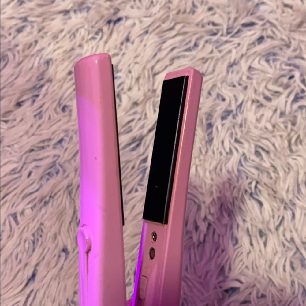 Mini flat iron - Picture 3 of 3